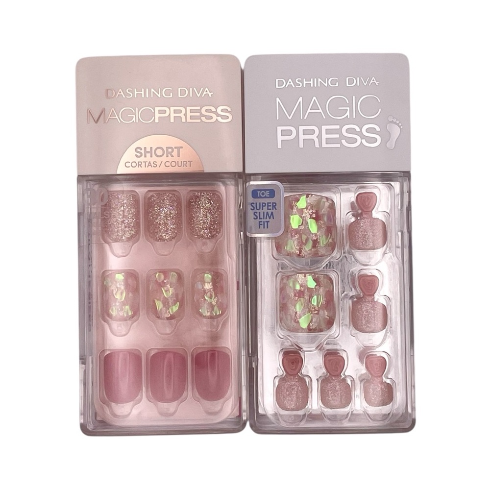 Dashing Diva Magic Press - Matching Mani and Pedi Set.